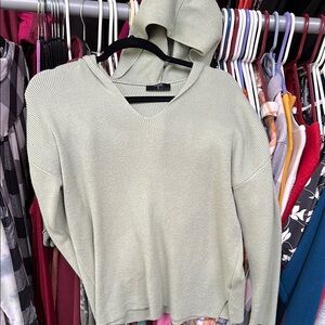 Tahari Light Green Women's Sweater